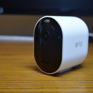 Camera Arlo Pro 3 Spotlight Camera - 3 Camera Security System VMS4340P