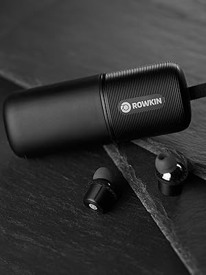 Rowkin Ascent Charge + Tai nghe thể thao không dây thực sự