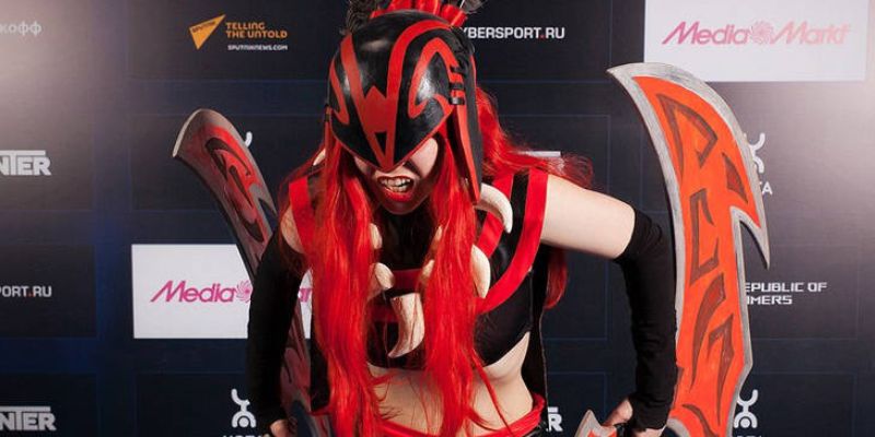 bloodseeker-cosplay-dota2-51 cosplay Bloodseeker Dota 2 (5)