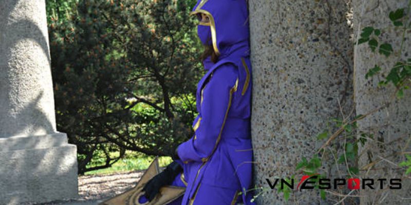copslay-kennen-6 Cosplay Kennen với tư thế dựa cột