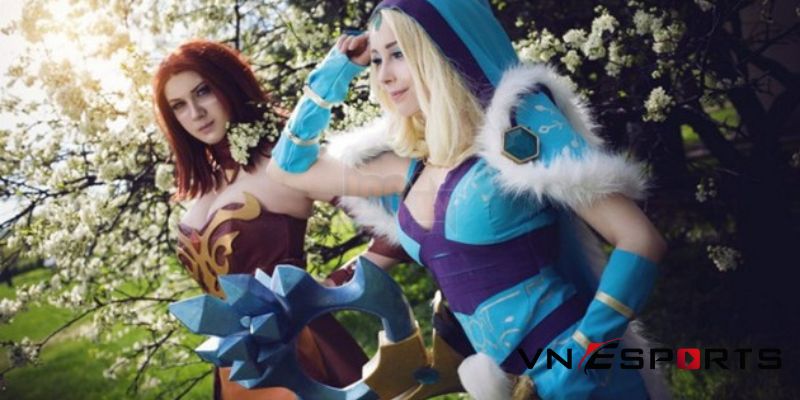 cosplay-crystal-maiden-trong-game-dota-11 cosplay Crystal Maiden phong cách nữ hoàng băng giá (11)