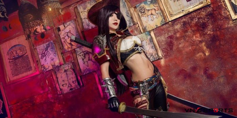 Cosplay Katarina với 2 thanh katana