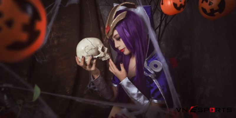 cosplay-leblanc-qua-den-2 cosplay Leblanc với đầu lâu trên tay
