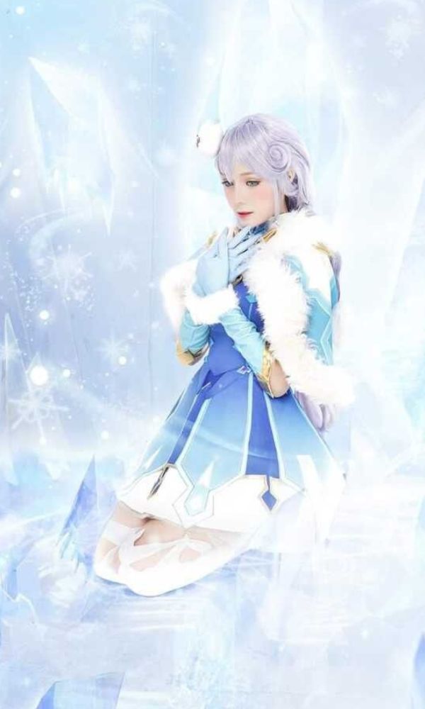 cosplay-lien-quan-sinestrea-tieu-thu-bang-gia-1 Cosplay liên quân Sinestrea tiểu thư băng giá (1)
