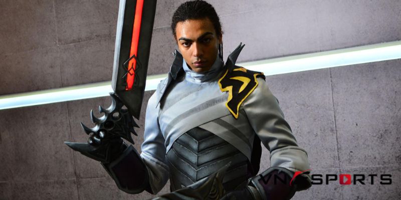cosplay-lucian-ke-thanh-trung-22 Cosplay Lucian LMHT trong trang phục màu trắng (2)