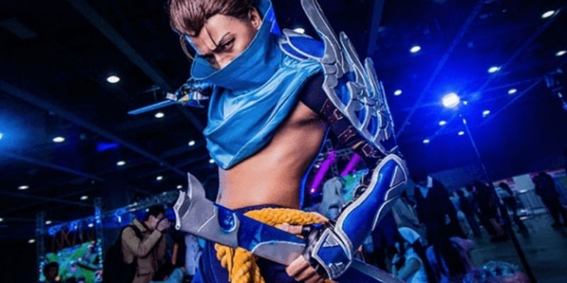 cosplay-yasuo-lien-quan-phien-ban-nam-6 Thanh kiếm cosplay Yasuo liên minh