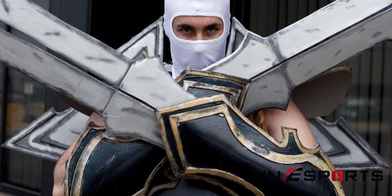 cosplay-zed-loi-kiem-1 cosplay Zed lôi kiếm (1)