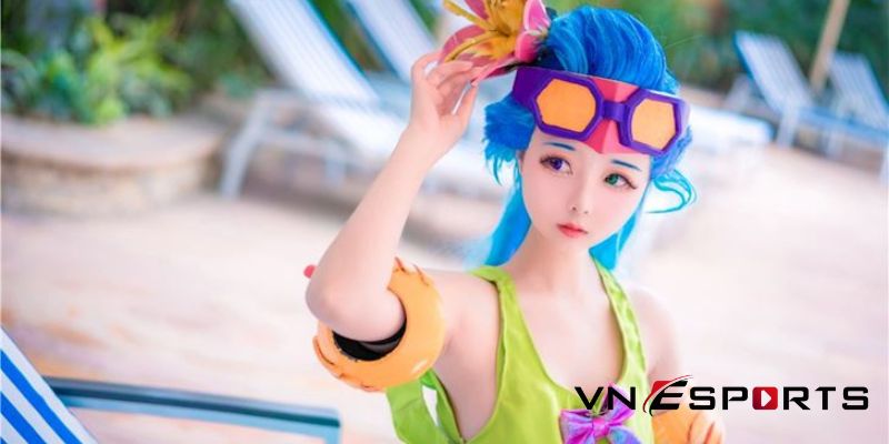cosplay-zoe-tiec-be-boi-2 cosplay zoe tiệc bể bơi (2)