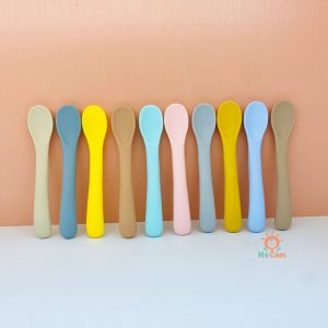 Thìa ăn dặm silicone cho bé