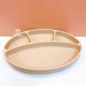 Khay silicone chia ngăn hình oval Coco Bear