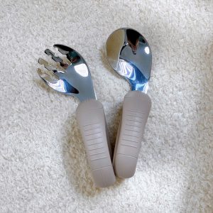 Set thìa dĩa cong inox tập xúc cực dễ cho bé