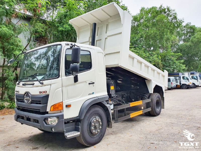 xe ben hino 8 tan FG 1