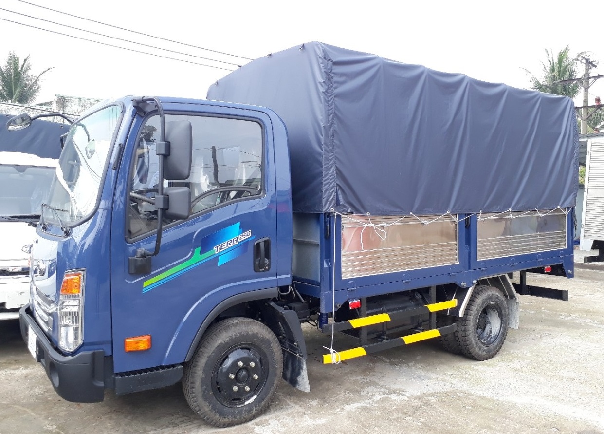 Teraco 2t5 thung mui bat