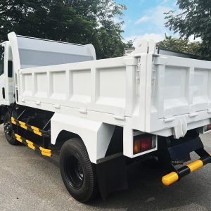 xe ben Isuzu QLR77FE4 1 9 tan 2 5 khoi 4