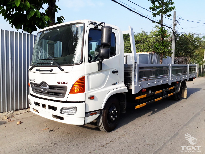 xe tai hino 6 tan thung lung