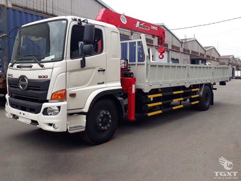xe tai hino 8 tan gan cau