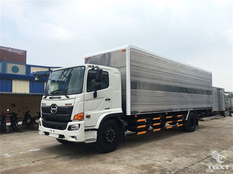 xe tai hino 8 tan thung kin