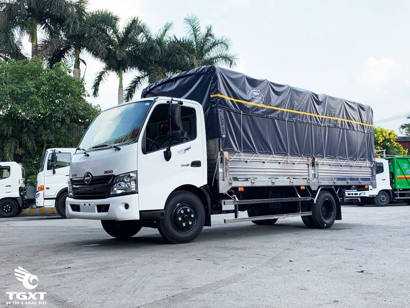 xe-tai-hino-xzu730l-5-tan-1 xe tai hino xzu730l 5 tan 1