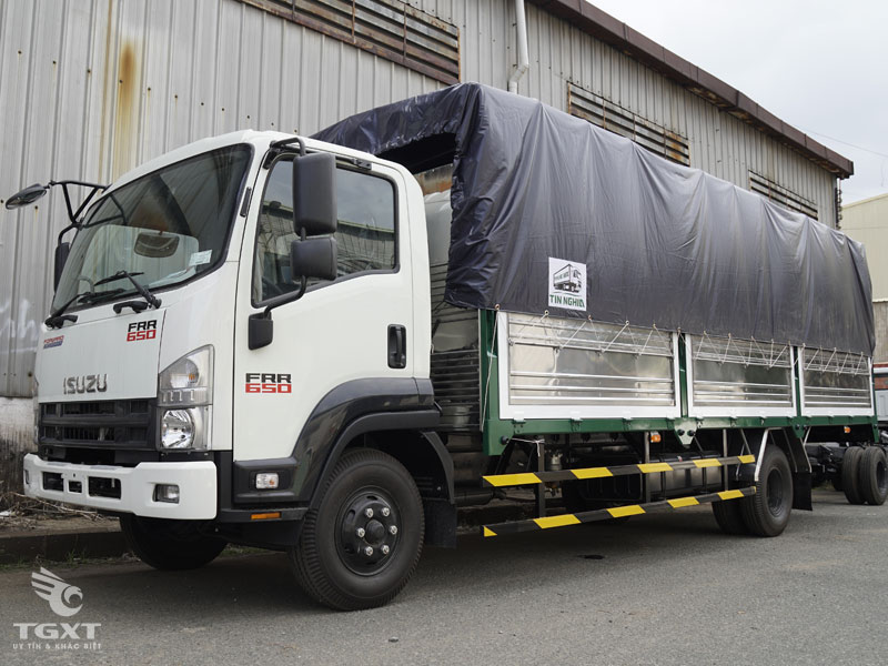 xe tai isuzu 6t5 thung mui bat h2